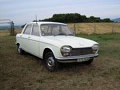 Louer une PEUGEOT 204 GL de de 1972 (Photo 1)