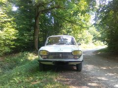 Louer une PEUGEOT 204 GL de de 1972 (Photo 2)