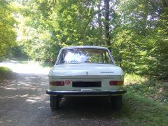 Louer une PEUGEOT 204 GL de de 1972 (Photo 4)