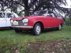 Louer une PEUGEOT 204 de de 1967 (Photo 1)