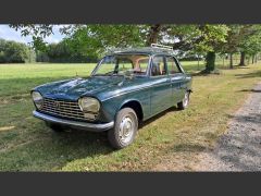 Louer une PEUGEOT 204 de de 1968 (Photo 1)