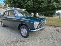 Louer une PEUGEOT 204 de de 1968 (Photo 2)