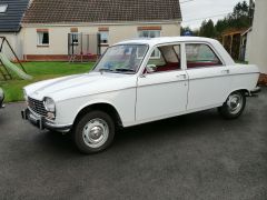 Louer une PEUGEOT 204 de 1969 (Photo 1)