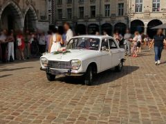 Louer une PEUGEOT 204 de de 1969 (Photo 4)