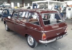 Louer une PEUGEOT 204 de de 1970 (Photo 2)