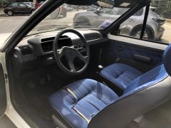 Louer une PEUGEOT 205 CJ de de 1990 (Photo 5)