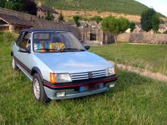 Louer une PEUGEOT 205 CTI de 1986 (Photo 0)