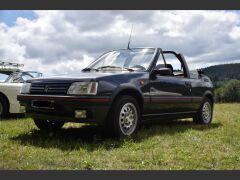 Louer une PEUGEOT 205 CTI de de 1991 (Photo 1)