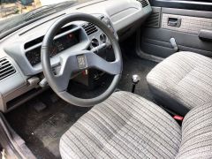 PEUGEOT 205 GR (Photo 4)