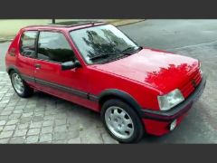 Louer une PEUGEOT 205 GTI 1.9 de de 1989 (Photo 2)