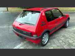 Louer une PEUGEOT 205 GTI 1.9 de de 1989 (Photo 4)
