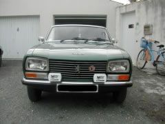 Louer une PEUGEOT 304 cabriolet de de 1972 (Photo 3)