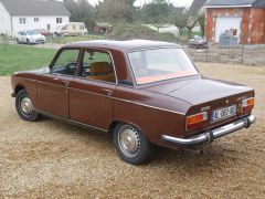 Louer une PEUGEOT 304 SLS de de 1976 (Photo 4)