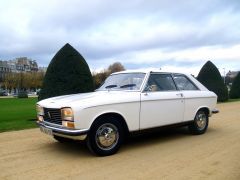 Louer une PEUGEOT 304 de de 1970 (Photo 1)