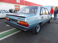 Louer une PEUGEOT 305 GT de de 1983 (Photo 3)