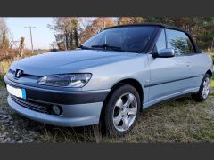 Louer une PEUGEOT 306 Cabriolet de de 2000 (Photo 1)