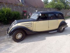 Louer une PEUGEOT 402 LT de de 1937 (Photo 2)