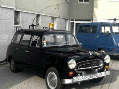 Louer une PEUGEOT 403 U5 Gendarmerie  de de 1958 (Photo 2)