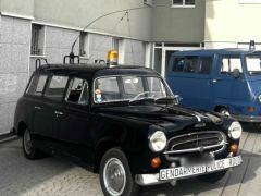 Louer une PEUGEOT 403 U5 Gendarmerie de de 1958 (Photo 2)