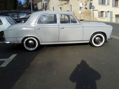 Louer une PEUGEOT 403 de de 1956 (Photo 3)