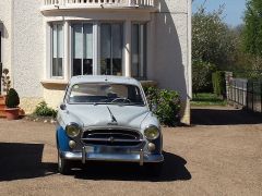 Louer une PEUGEOT 403 de de 1959 (Photo 2)