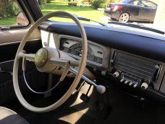 Louer une PEUGEOT 403 de de 1959 (Photo 4)