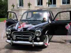 Louer une PEUGEOT 403 de de 1960 (Photo 2)