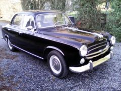 PEUGEOT 403 (Photo 1)