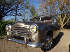 Louer une PEUGEOT 403 de 1962 (Photo 0)