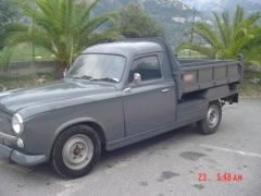 Louer une PEUGEOT 403 de de 1965 (Photo 2)