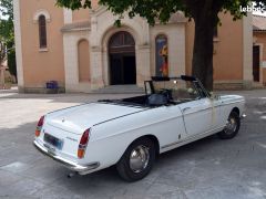 Louer une PEUGEOT 404  de de 1965 (Photo 4)