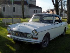 Louer une PEUGEOT 404  de de 1968 (Photo 1)