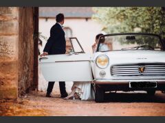 Louer une PEUGEOT 404 C de 1962 (Photo 2)