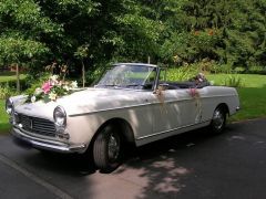 Louer une PEUGEOT 404 Cabriolet de de 1965 (Photo 2)