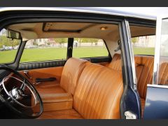 Louer une PEUGEOT 404 SL Automatique de de 1967 (Photo 3)