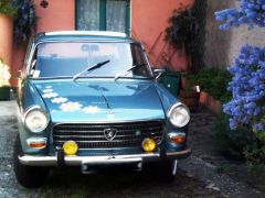 Louer une PEUGEOT 404 SL de de 1967 (Photo 3)