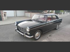 Louer une PEUGEOT 404 de 1964 (Photo 2)