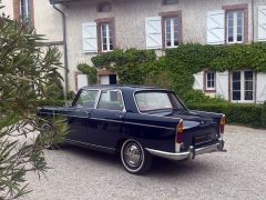Louer une PEUGEOT 404 de de 1964 (Photo 4)