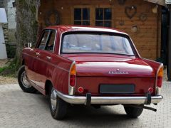 Louer une PEUGEOT 404 de de 1966 (Photo 3)