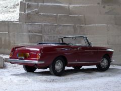 PEUGEOT 404 (Photo 2)