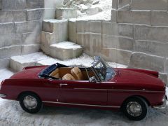 PEUGEOT 404 (Photo 3)