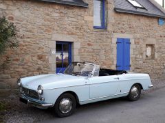 Louer une PEUGEOT 404 de de 1966 (Photo 1)