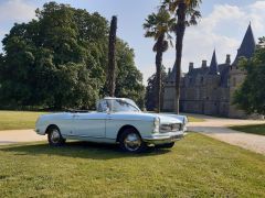 Louer une PEUGEOT 404 de de 1966 (Photo 2)