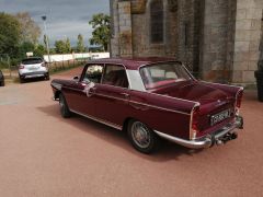 Louer une PEUGEOT 404 de de 1967 (Photo 5)