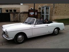 Louer une PEUGEOT 404 de 1967 (Photo 2)