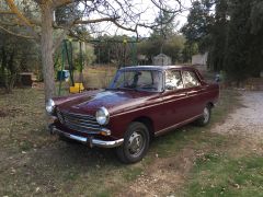Louer une PEUGEOT 404 de 1974 (Photo 1)