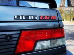 Louer une PEUGEOT 405 Mi16 de de 1989 (Photo 3)