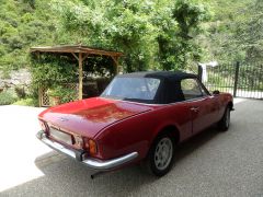 Louer une PEUGEOT 504 Cabriolet de de 1970 (Photo 3)