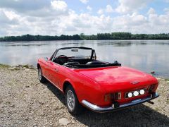 Louer une PEUGEOT 504 Cabriolet de de 1971 (Photo 2)