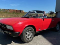 Louer une PEUGEOT 504 Cabriolet de de 1981 (Photo 2)